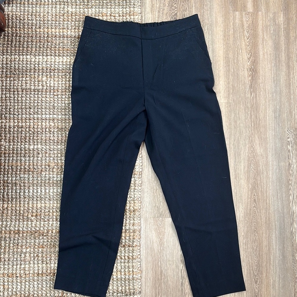 NWT Banana Republic Black Tapered Pull On Pants